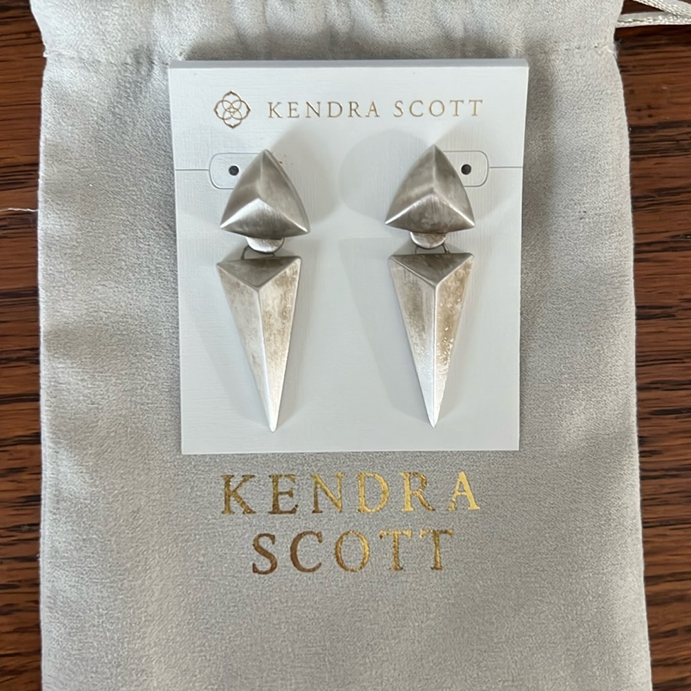 Kendra Scott Vivian Statement Earrings